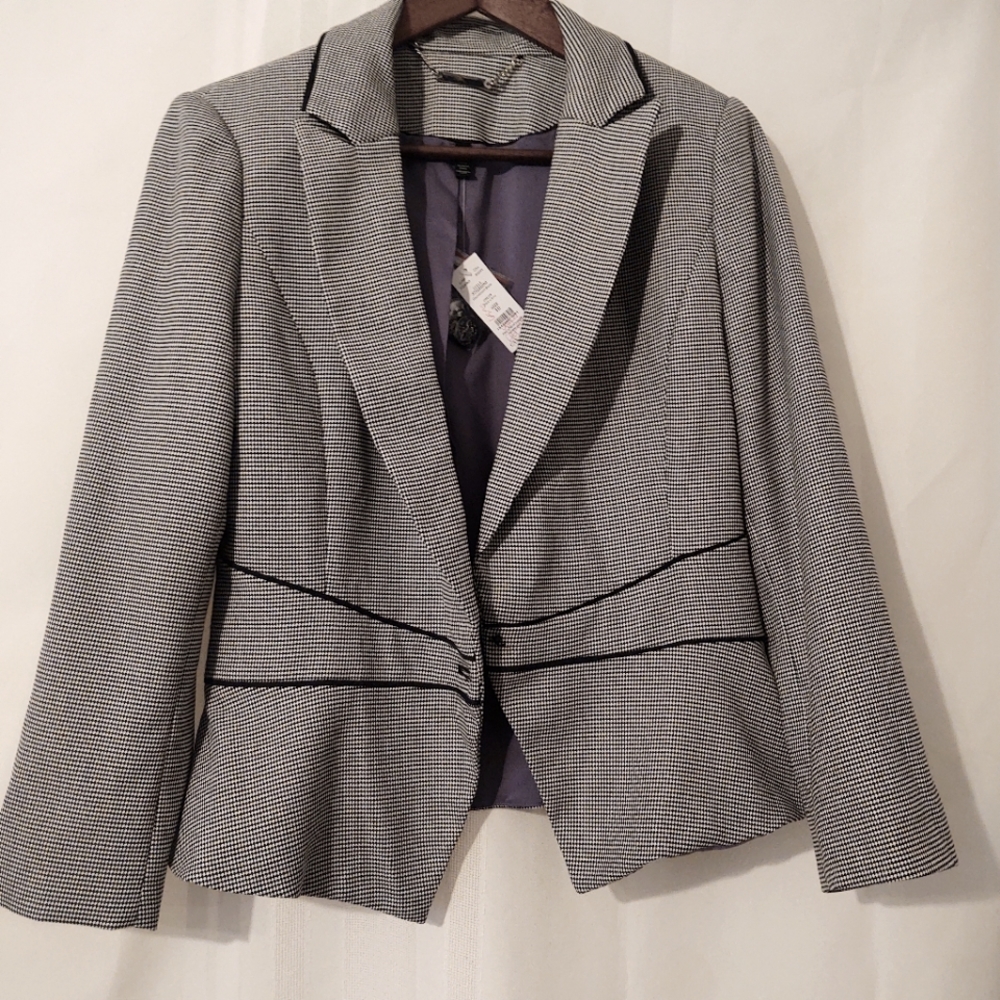 NWT White House Black market Blazer size10